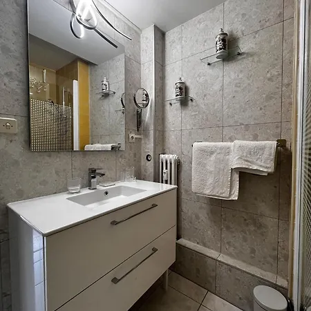 Le Catalogne 3 * ペルピニャン